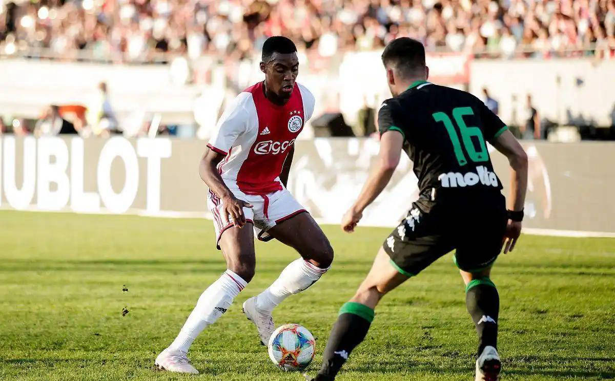 的激烈竞争 的激烈竞争