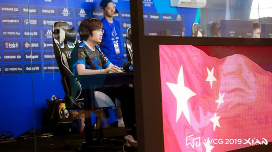 持较高的容 持较高的容